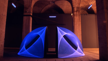 2006 - CORPUS CIRCULARE, Depósitos Pignatelli, Saragossa (Hiszpania); wełna, drewno; 150 x 350 x 350cm