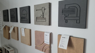 Scoobs Lab naturalny materiał na bazie odpad&oacute;w z drewna.