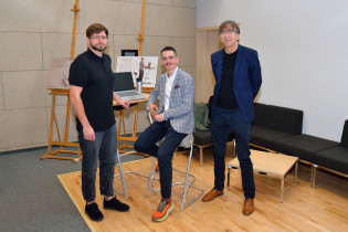 Jacek Boroniec, Projekt stanowiska do pracy w pozycjach: stojącej, półstojącej, siedzącej.