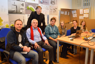 Projekt szafki medycznej dla ambulansu ratowniczego. Spotkanie robocze z firmą Autoform, Wojciech Szyja, Jerzy Kuc