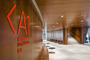 System Informacji w budynku NOSPR w Katowicach, Agnieszka Nawrocka, Justyna Kucharczyk, 2014 rok