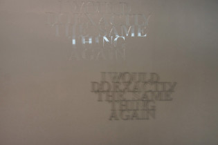 Małgorzata Szandała, Przemówienie. Dead Language, trzy obiekty z plexi, instalacja, 2012-2016