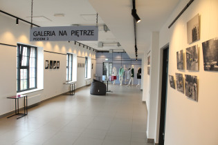 Galeria na Piętrze w Miejskiej Bibliotece Publicznej w Żorach
