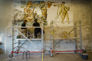 praca nad freskiem