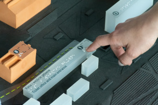 Carlos Bravo Saldarriaga „Multisensory strategy to support visitor navigation and promote accessibility in the Silesian Museum"