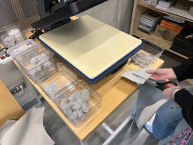 Przygotowywanie materiału do prasowania